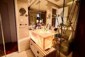 4b0a33dc-435d-439c-921b-7f17f4977e63