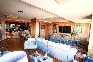 9f5e9977-f8ab-4f6c-9ae5-8d5a3686eb33